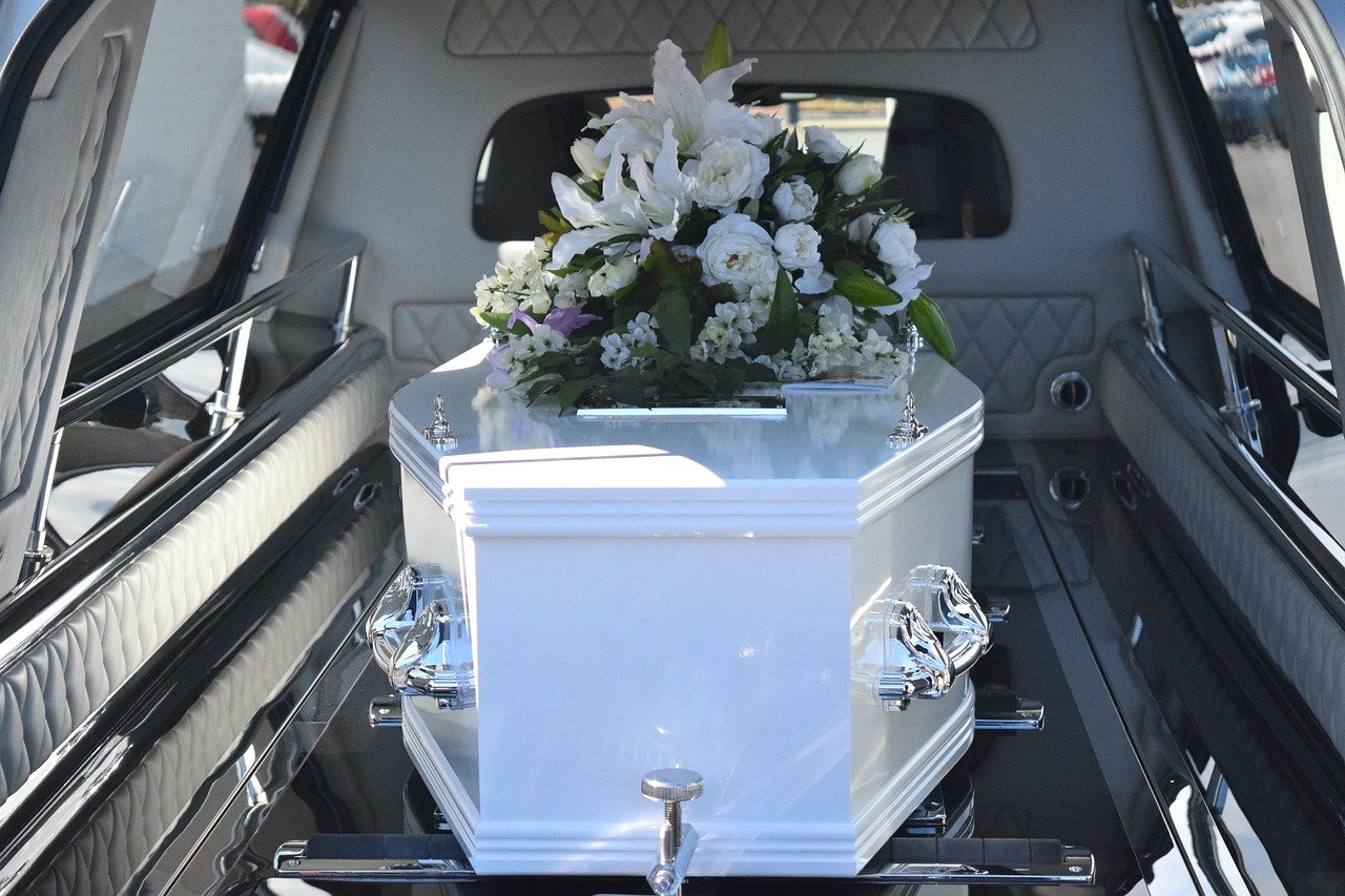 O czym pamiętać organizując pogrzeb?